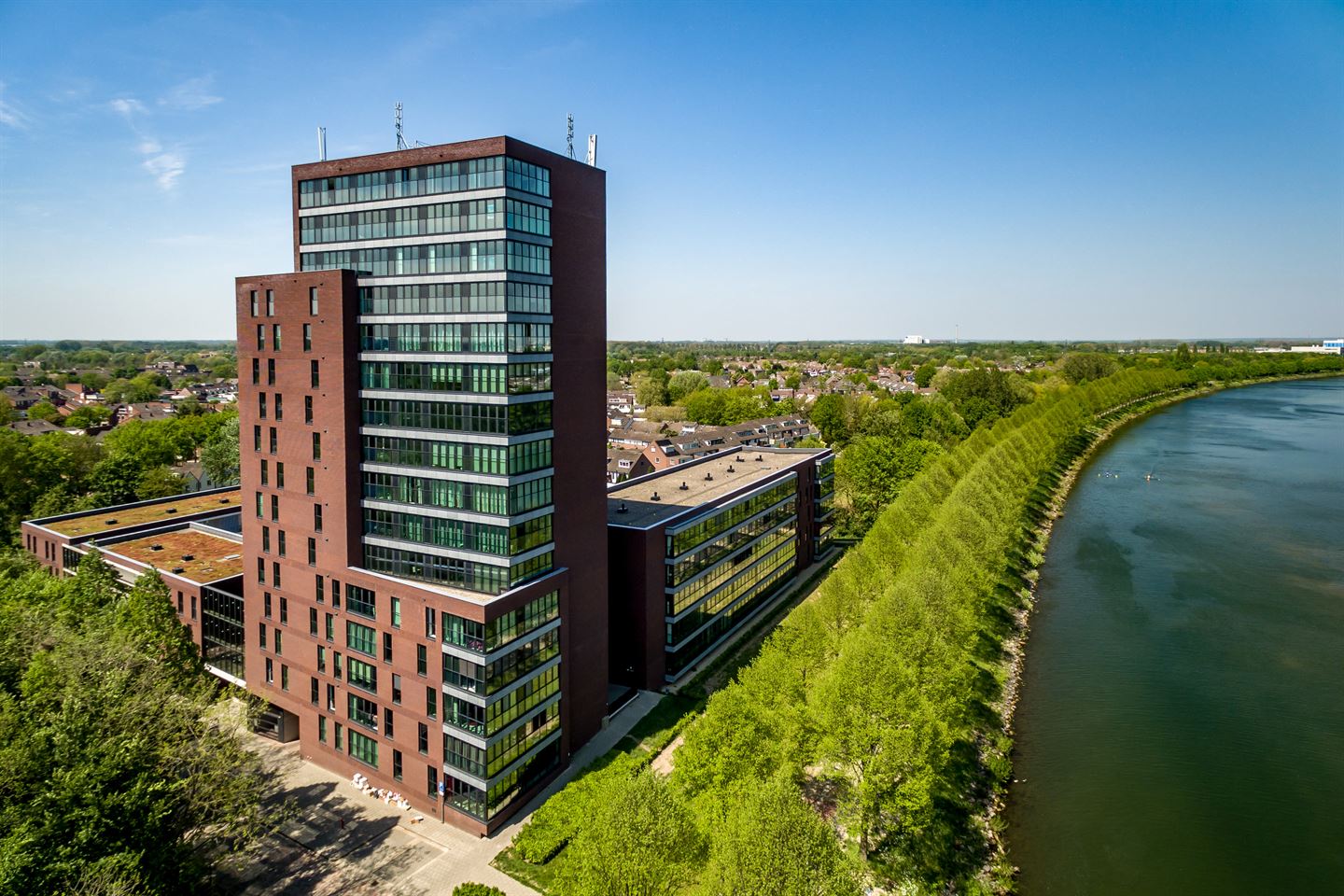 Particuliere belegger verwerft in Nijmegen 18 appartementen via Barmentloo Vastgoed 